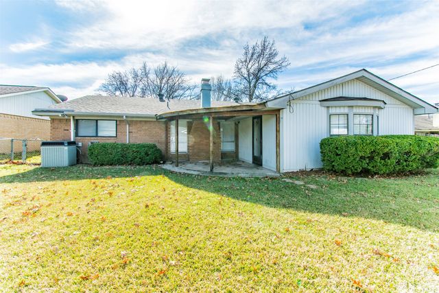 213 Melinda Drive, Mesquite, TX 75149