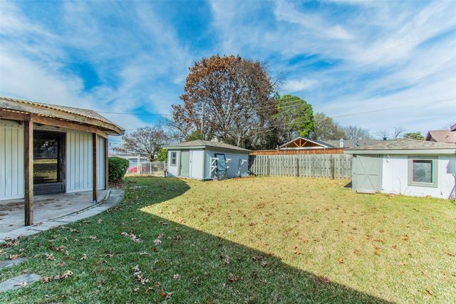 213 Melinda Drive, Mesquite, TX 75149