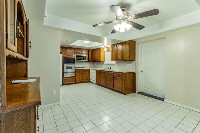 213 Melinda Drive, Mesquite, TX 75149