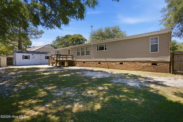 515 Mulligan Way SE, Bolivia, NC 28422