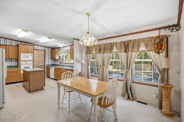 515 Mulligan Way SE, Bolivia, NC 28422