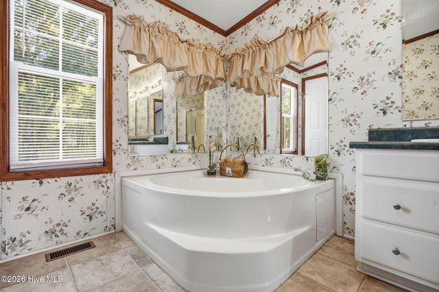 515 Mulligan Way SE, Bolivia, NC 28422