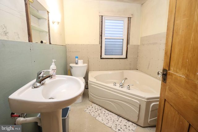 535 MAIN ST, Lykens, PA 17048