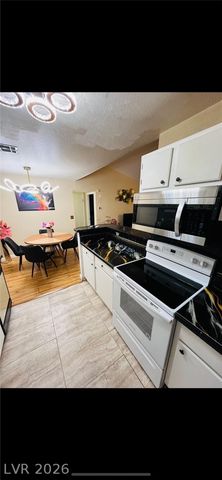 5131 LINDELL Road 205, Las Vegas, NV 89118