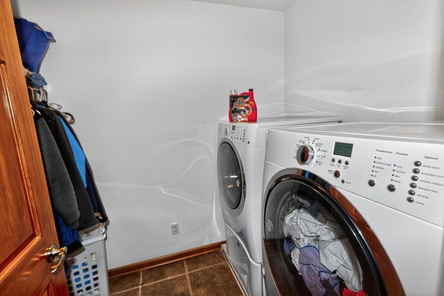 1811 Stoneridge LANE, Grafton, WI 53024