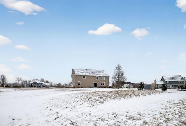 1811 Stoneridge LANE, Grafton, WI 53024