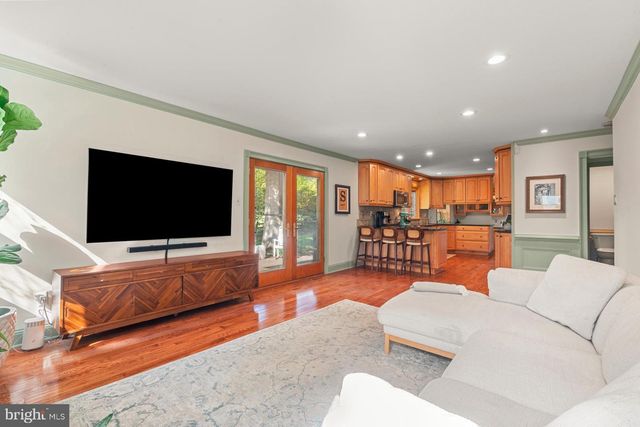 24 POND VIEW DR, Richboro, PA 18954