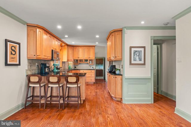 24 POND VIEW DR, Richboro, PA 18954