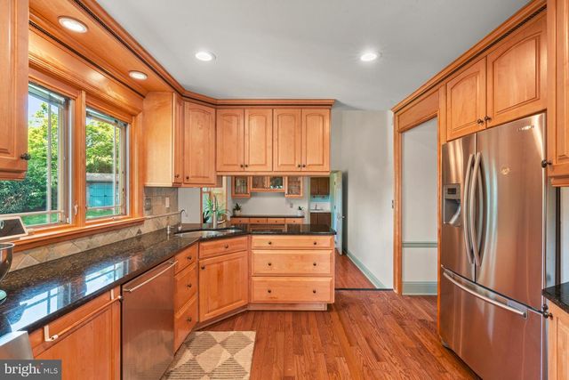 24 POND VIEW DR, Richboro, PA 18954