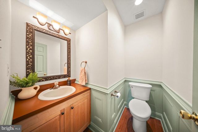 24 POND VIEW DR, Richboro, PA 18954