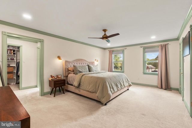 24 POND VIEW DR, Richboro, PA 18954