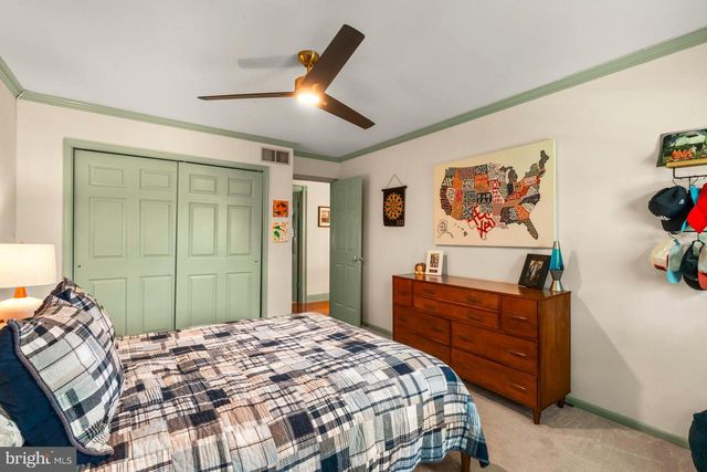 24 POND VIEW DR, Richboro, PA 18954