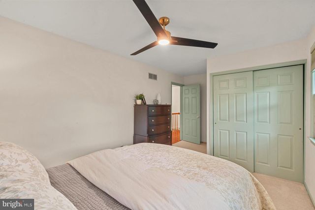 24 POND VIEW DR, Richboro, PA 18954