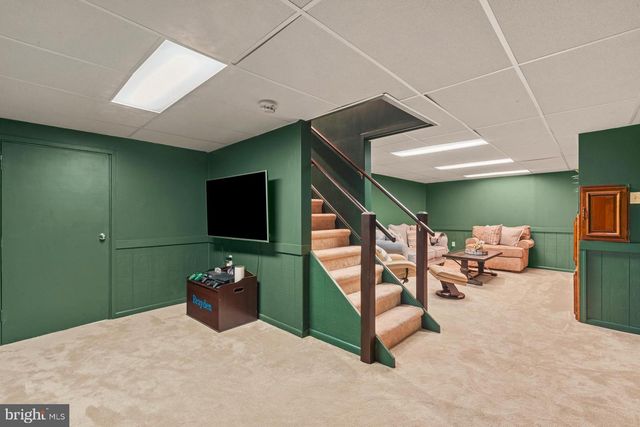 24 POND VIEW DR, Richboro, PA 18954