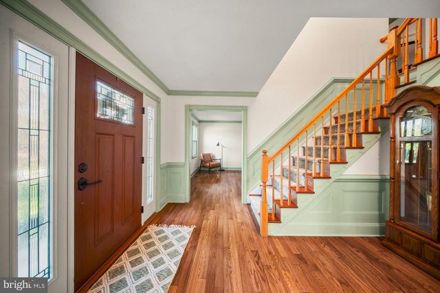 24 POND VIEW DR, Richboro, PA 18954