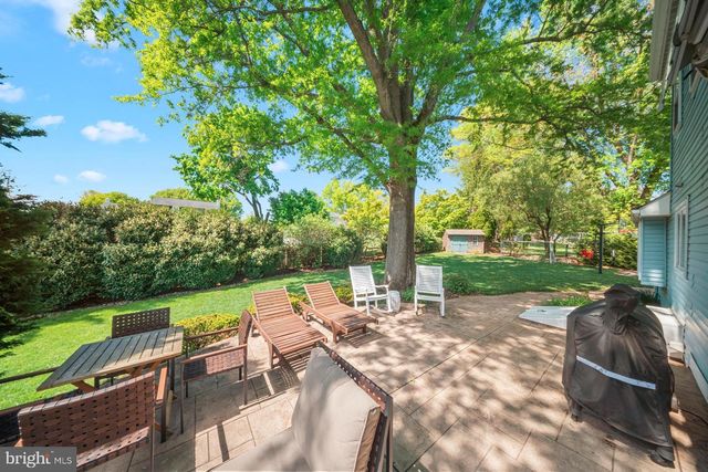 24 POND VIEW DR, Richboro, PA 18954