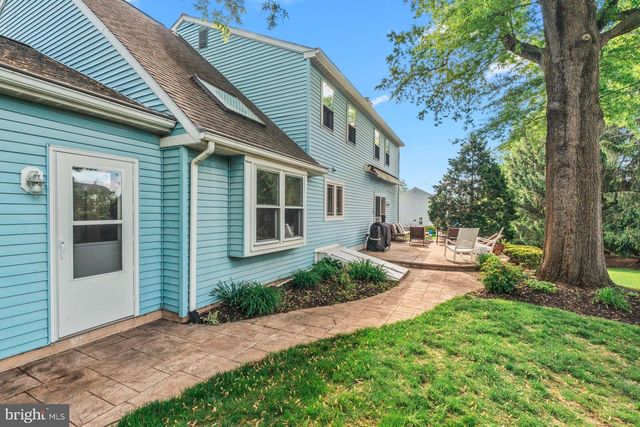 24 POND VIEW DR, Richboro, PA 18954