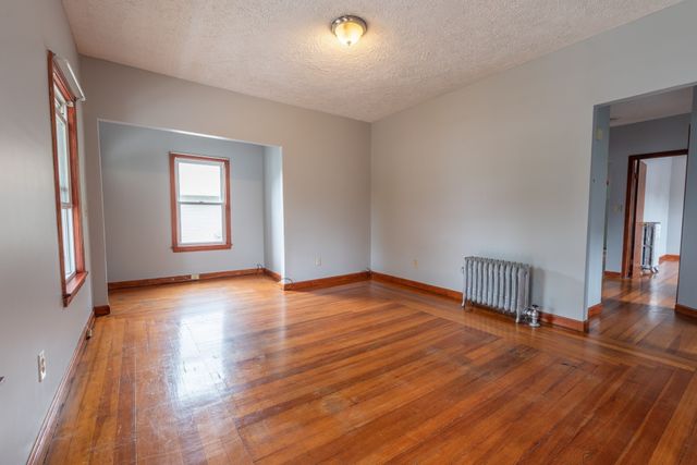 17 Jefferson St 2, Attleboro, MA 02703