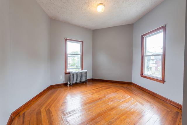 17 Jefferson St 2, Attleboro, MA 02703