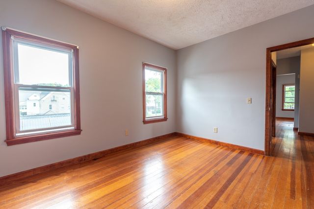 17 Jefferson St 2, Attleboro, MA 02703