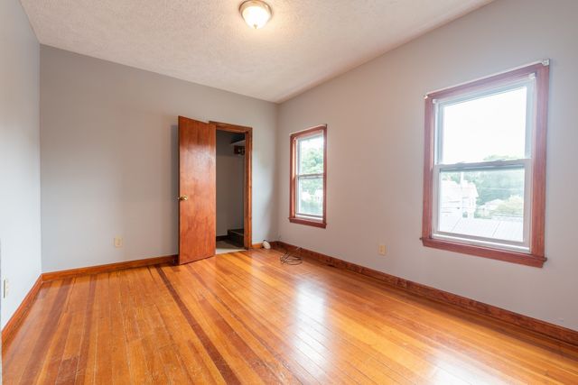 17 Jefferson St 2, Attleboro, MA 02703