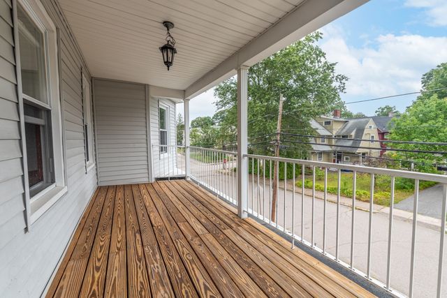 17 Jefferson St 2, Attleboro, MA 02703