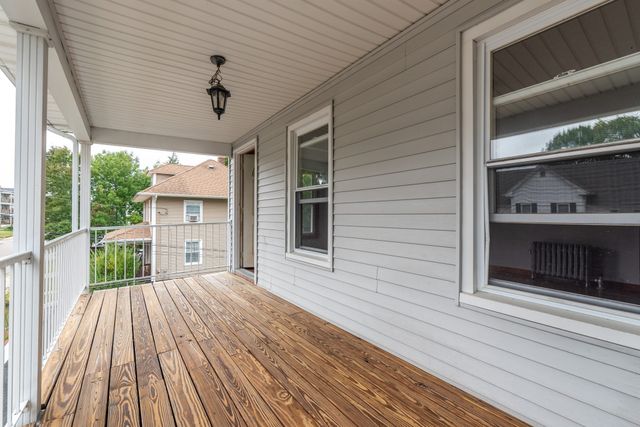 17 Jefferson St 2, Attleboro, MA 02703