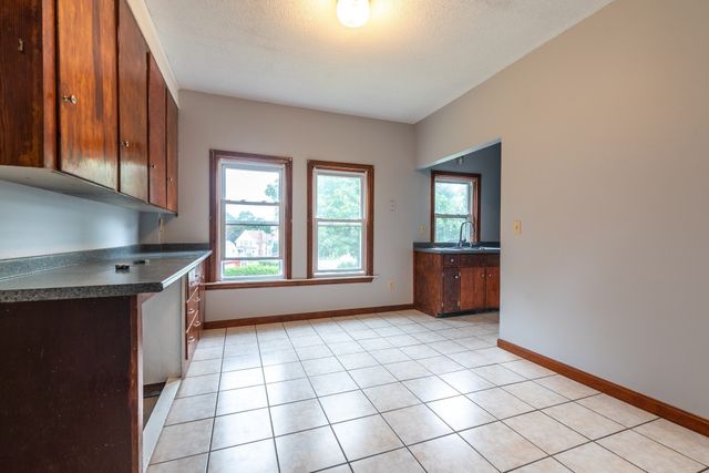 17 Jefferson St 2, Attleboro, MA 02703