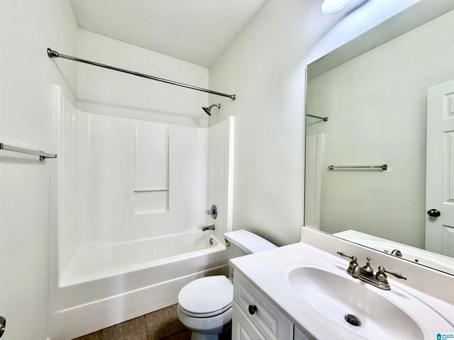 476 WATERFORD DRIVE, Calera, AL 35040
