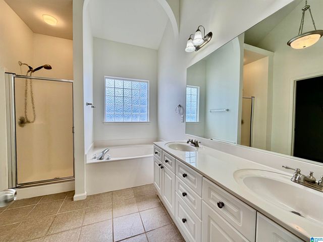 476 WATERFORD DRIVE, Calera, AL 35040
