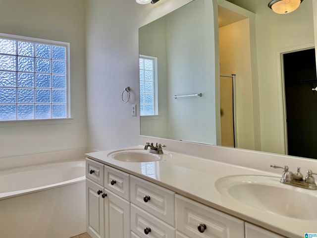 476 WATERFORD DRIVE, Calera, AL 35040
