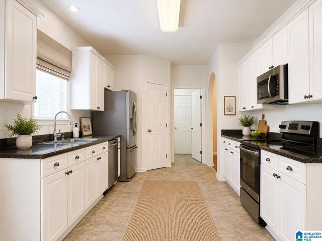 476 WATERFORD DRIVE, Calera, AL 35040