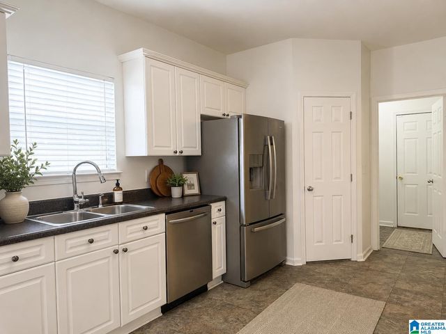 476 WATERFORD DRIVE, Calera, AL 35040
