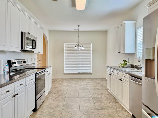 476 WATERFORD DRIVE, Calera, AL 35040