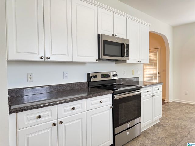 476 WATERFORD DRIVE, Calera, AL 35040