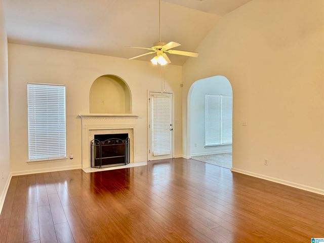 476 WATERFORD DRIVE, Calera, AL 35040