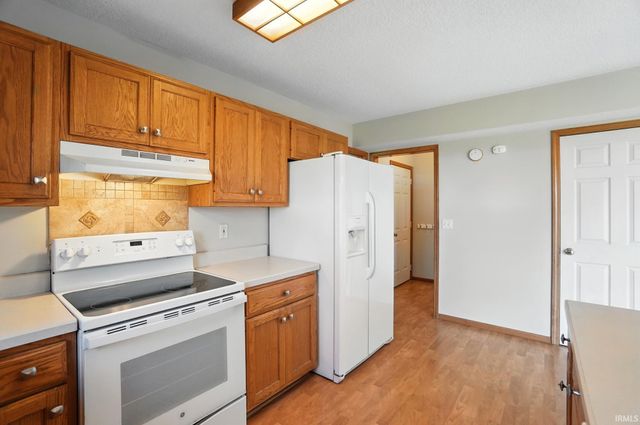 12607 Stoneboro Court, Fort Wayne, IN 46845