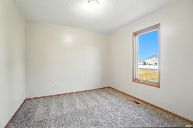 12607 Stoneboro Court, Fort Wayne, IN 46845