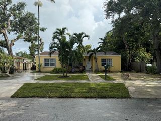 1767 NW 93rd St, Miami, FL 33147
