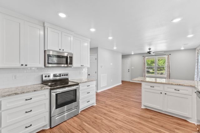 511 1st Street, Conway, AR 72032