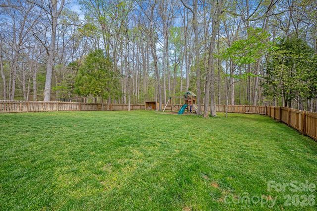 8028 Penman Springs Drive, Waxhaw, NC 28173