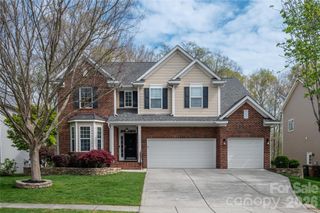 8028 Penman Springs Drive, Waxhaw, NC 28173