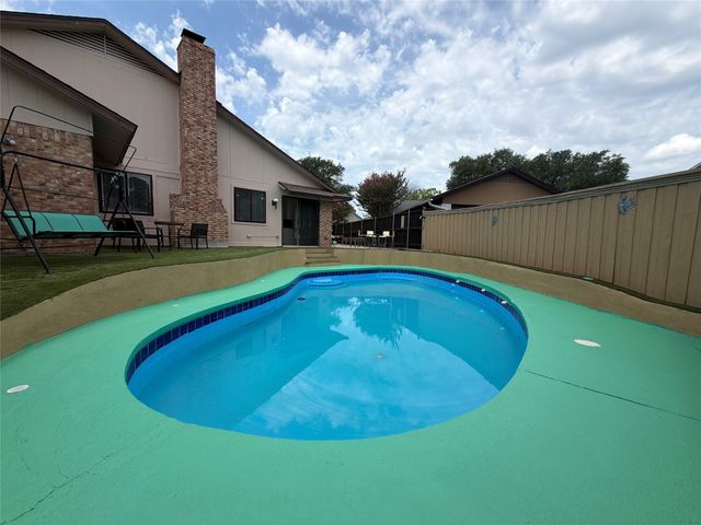 5218 Barcelona Drive, Garland, TX 75043