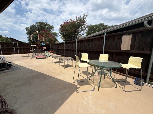 5218 Barcelona Drive, Garland, TX 75043