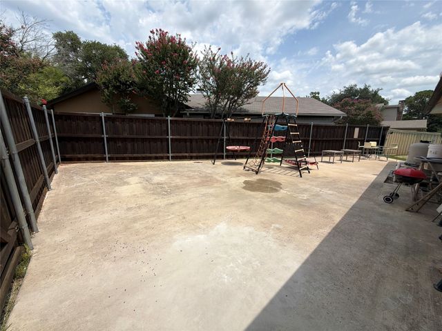 5218 Barcelona Drive, Garland, TX 75043