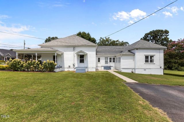 505 S Hughes Street, Apex, NC 27502