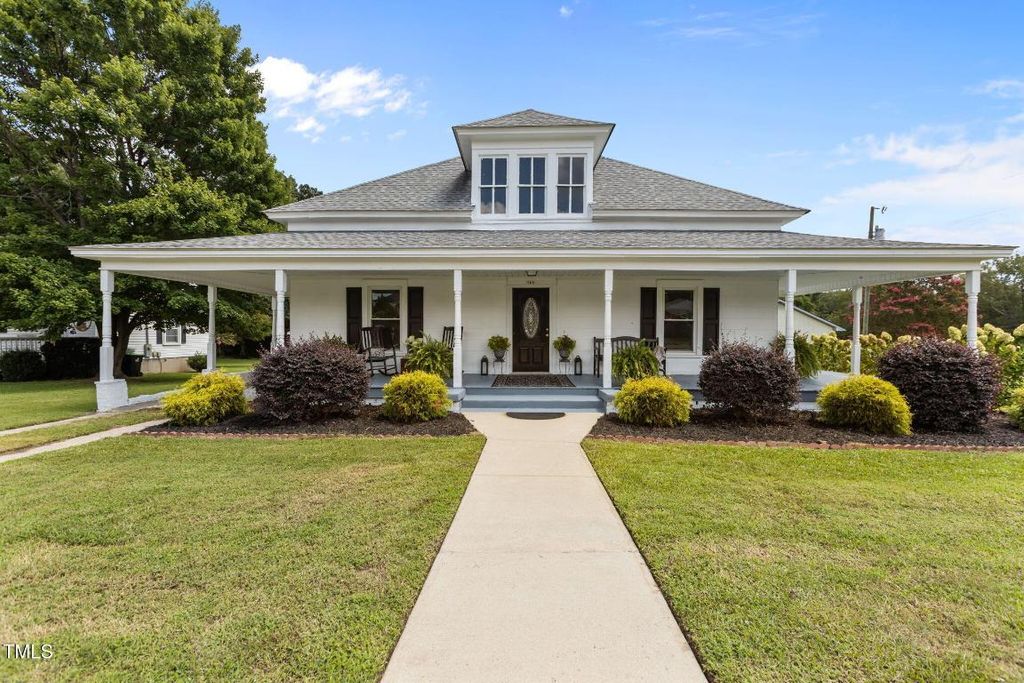 505 S Hughes Street, Apex, NC 27502
