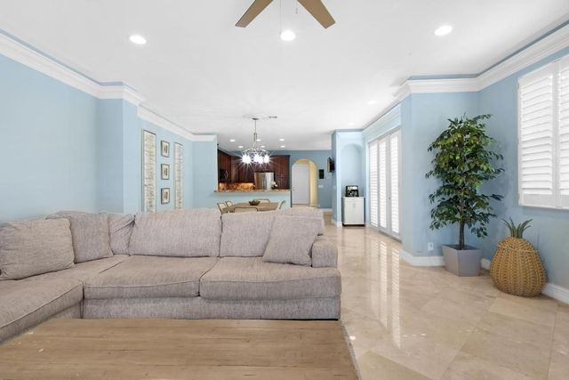 814 N Victoria Park Road, Fort Lauderdale, FL 33304