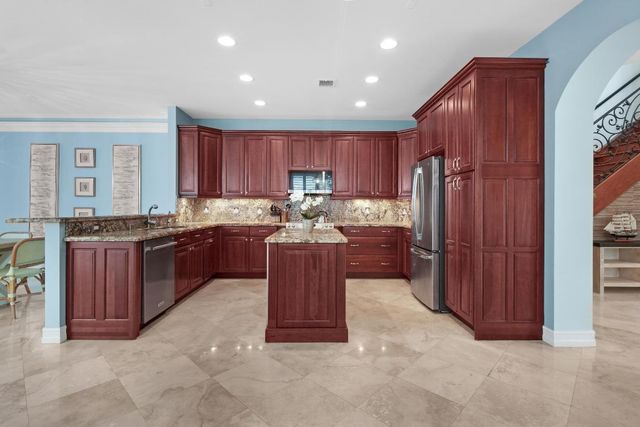 814 N Victoria Park Road, Fort Lauderdale, FL 33304