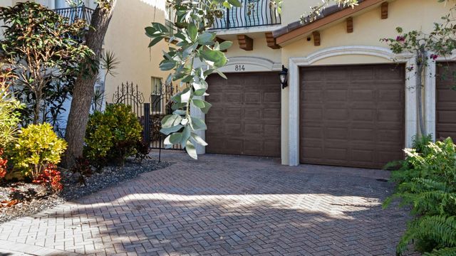 814 N Victoria Park Road, Fort Lauderdale, FL 33304